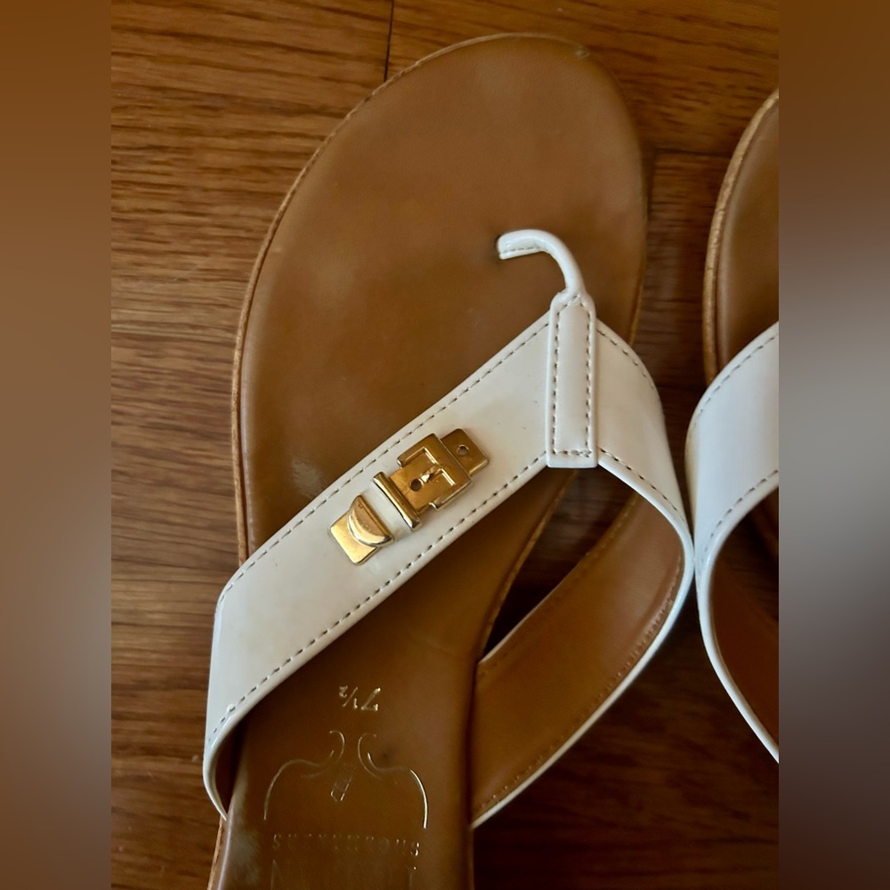 Italian Shoemakers Women’s Chic Tan and White Sz 7.5 Sandals, Made in Italy - Picture 9 of 10